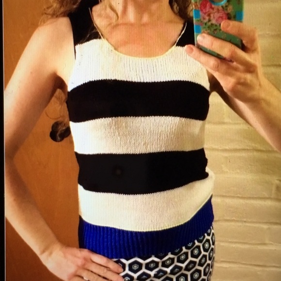 Colorblock Soft Sweater Tank Blue White Black - Picture 2 of 8